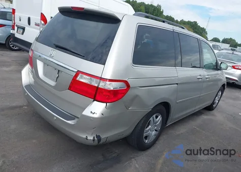 2006 Honda Odyssey Touring z USA, uszkodzony, nr VIN 5FNRL38806B033942